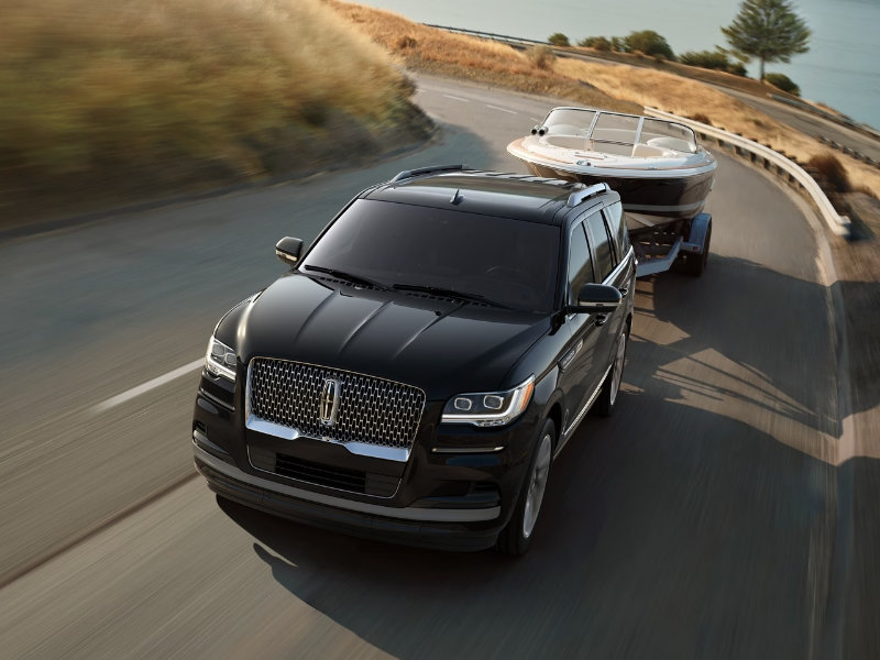 Learn what sets the new 2024 Lincoln Navigator Apart near Mountain Brook AL