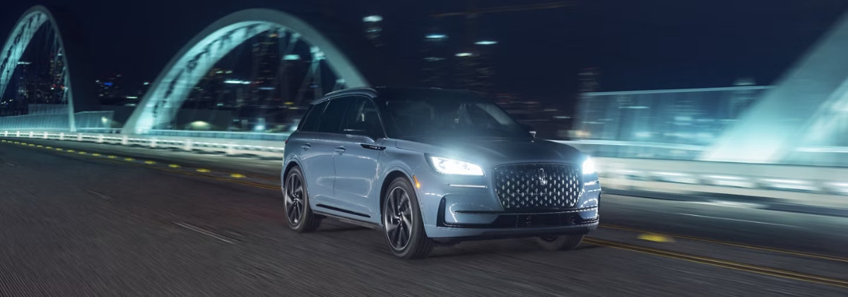 Stivers Lincoln - A 2024 Lincoln Corsair has plenty of carge room near Mountain Brook AL