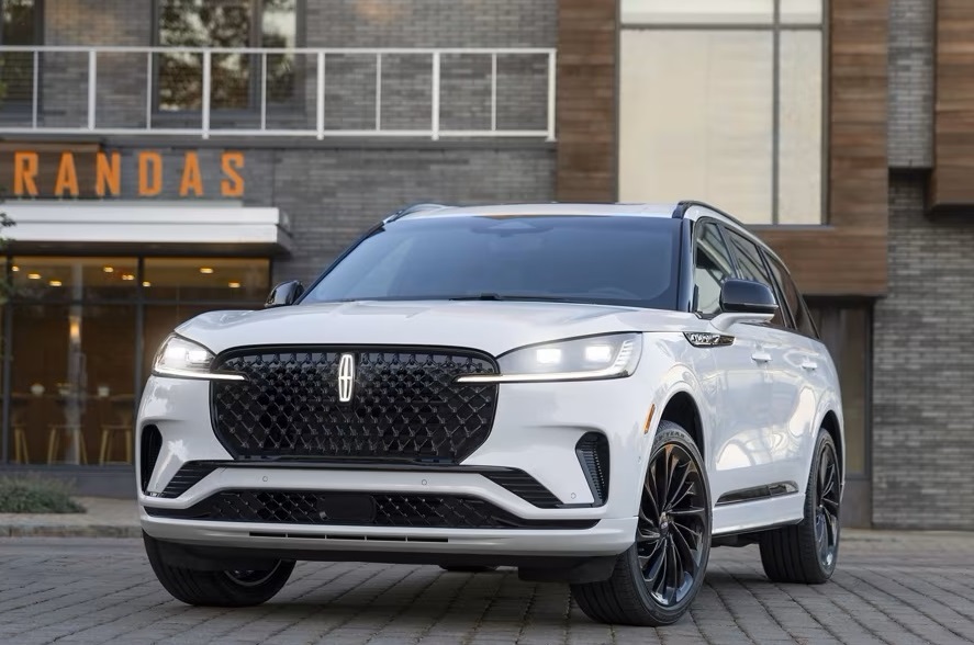 Stivers Lincoln - The 2025 Lincoln Aviator® SUV Reserve arrives near Hoover AL
