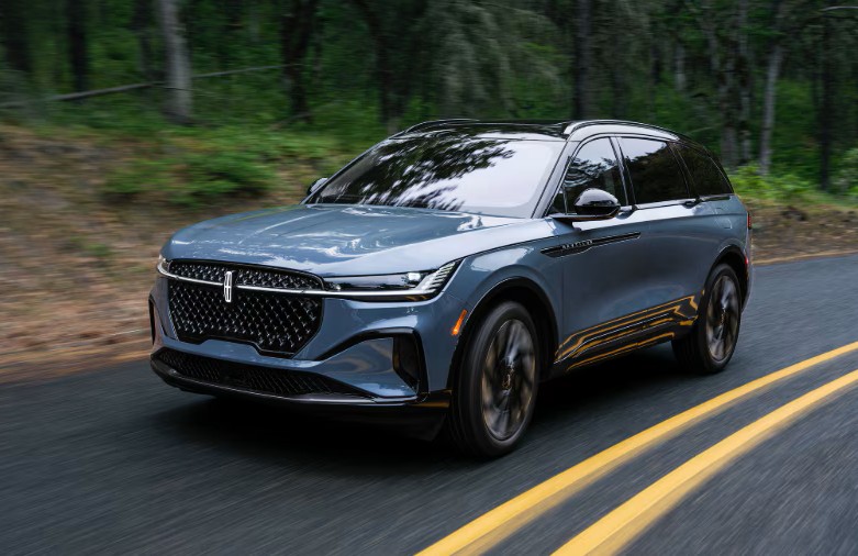 Lincoln Nautilus towing Specs