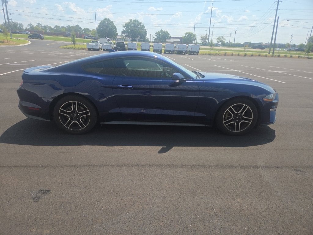2020 Ford Mustang EcoBoost