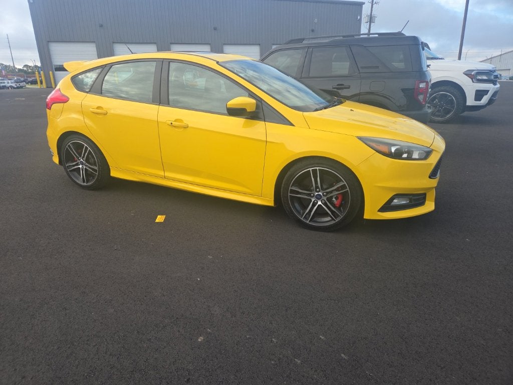 2017 Ford Focus ST