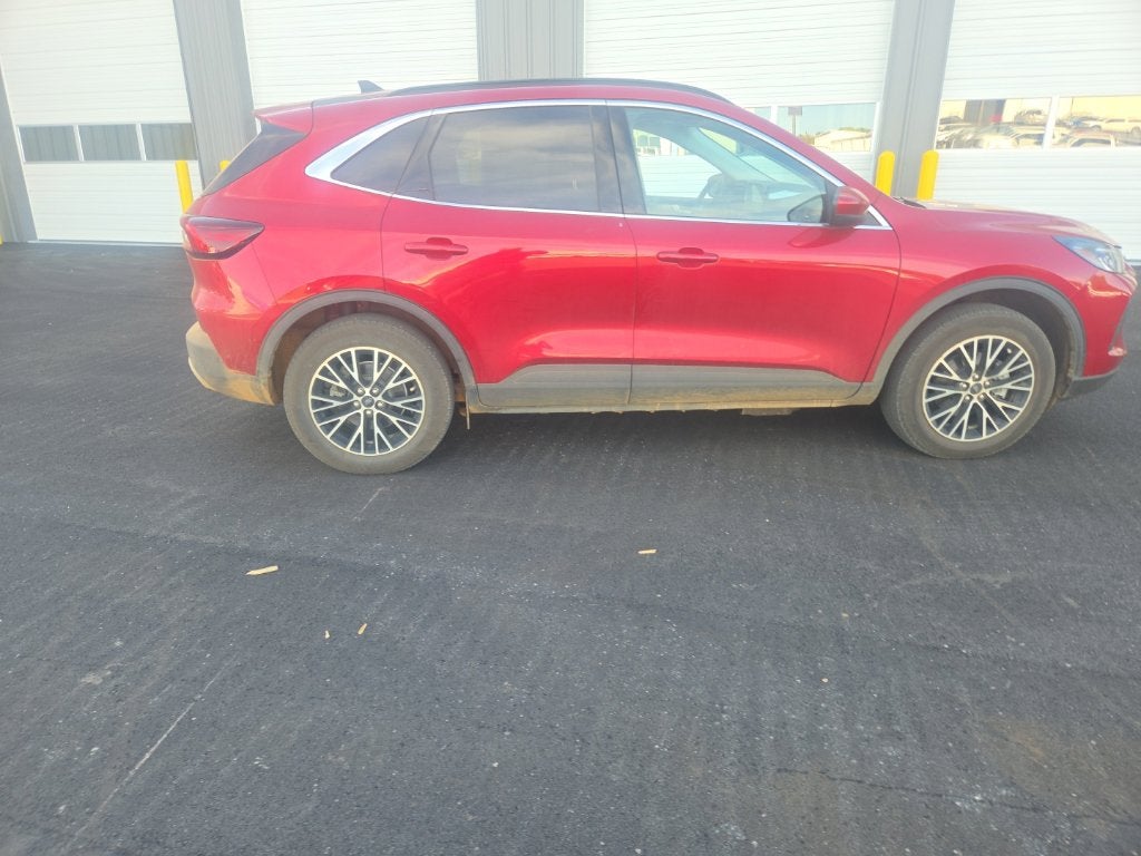2025 Ford Escape Plug-In Hybrid Base