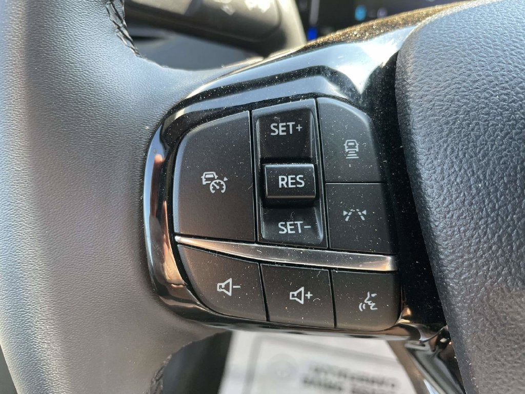 2025 Ford Escape Plug-In Hybrid Base