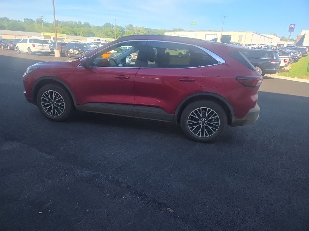 2025 Ford Escape Plug-In Hybrid Base