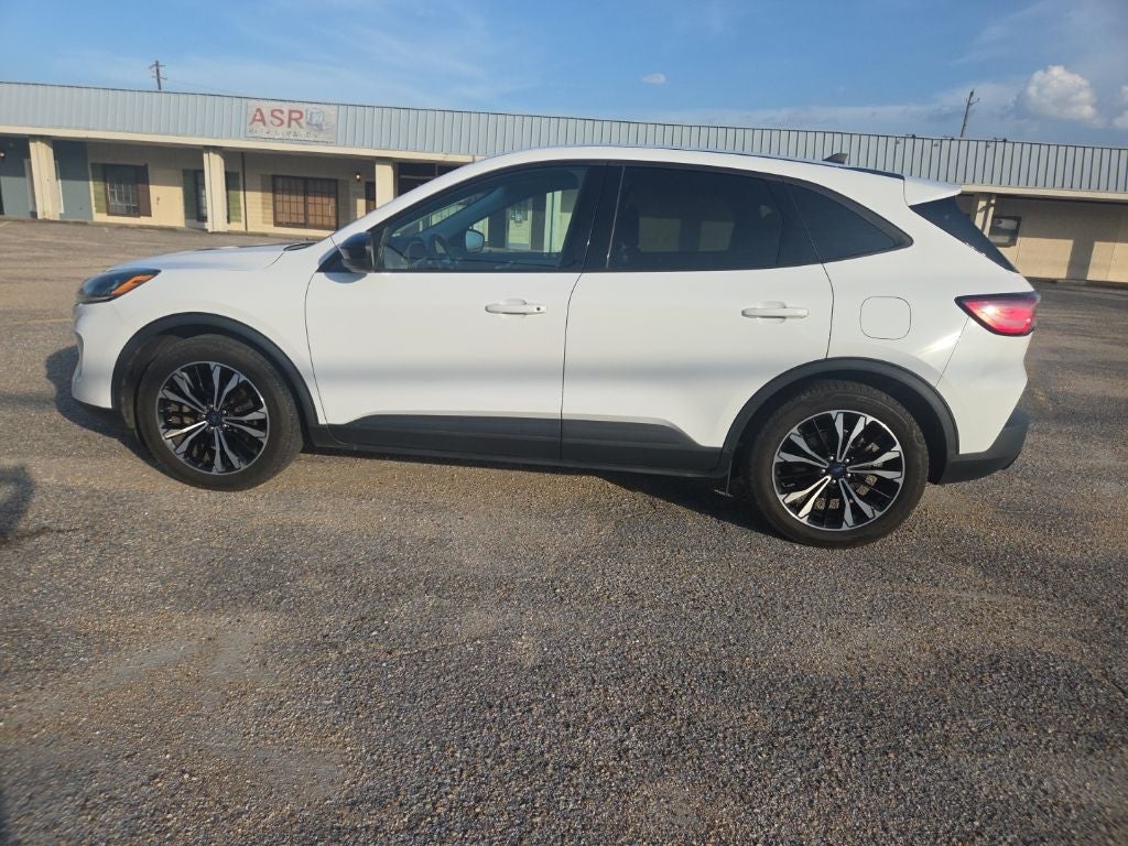 2021 Ford Escape SE