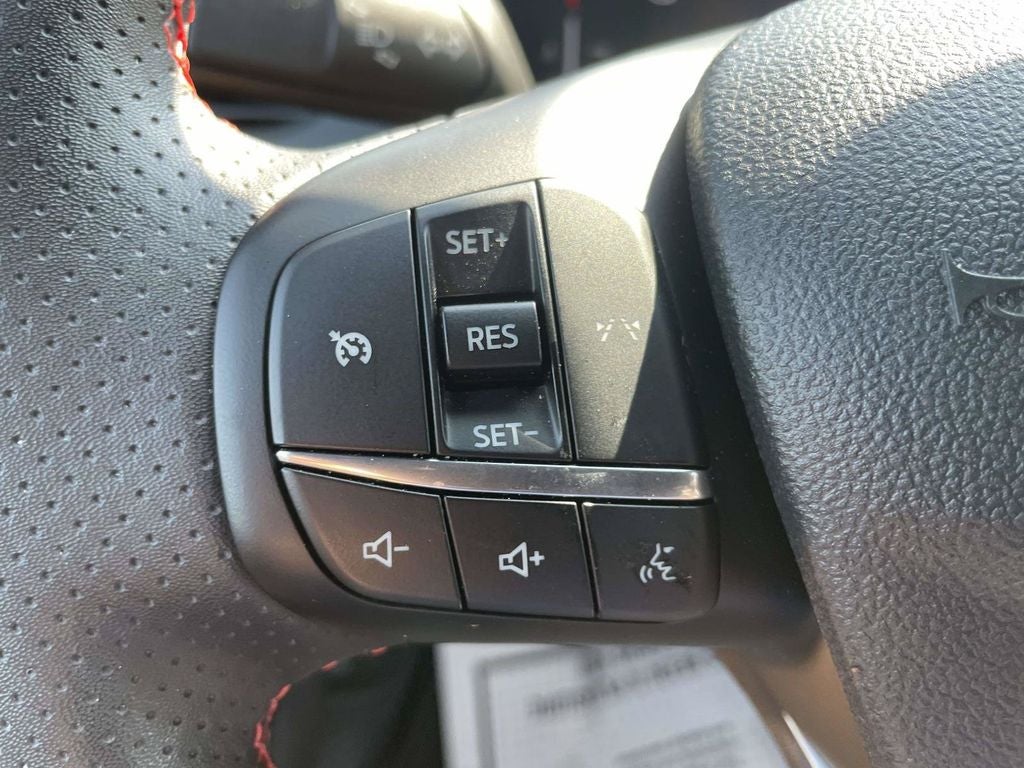 2025 Ford Escape Hybrid ST-Line