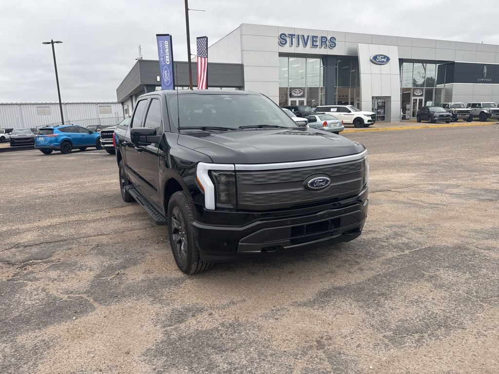 2022 Ford F-150 Lightning Pro