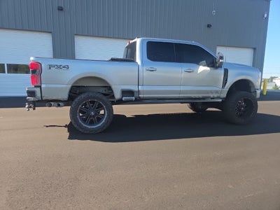 2023 Ford F-250SD Lariat
