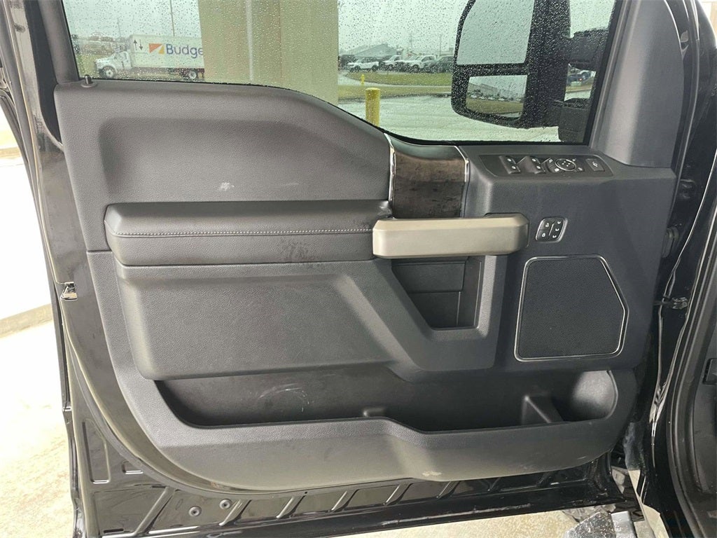 2022 Ford F-250SD Lariat