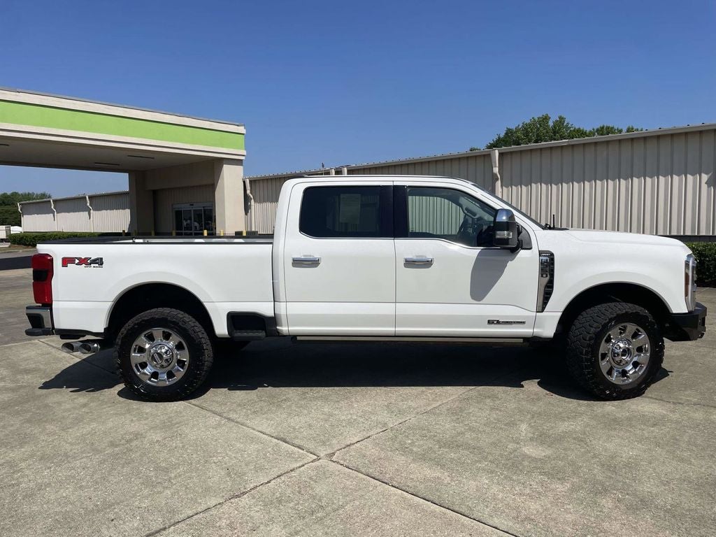 2025 Ford F-350SD Lariat