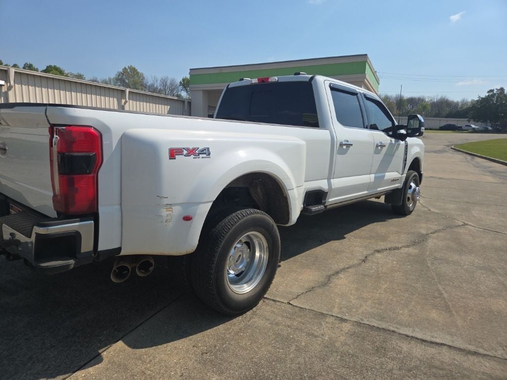2024 Ford F-350SD Lariat
