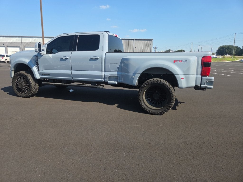2025 Ford F-450SD Lariat DRW