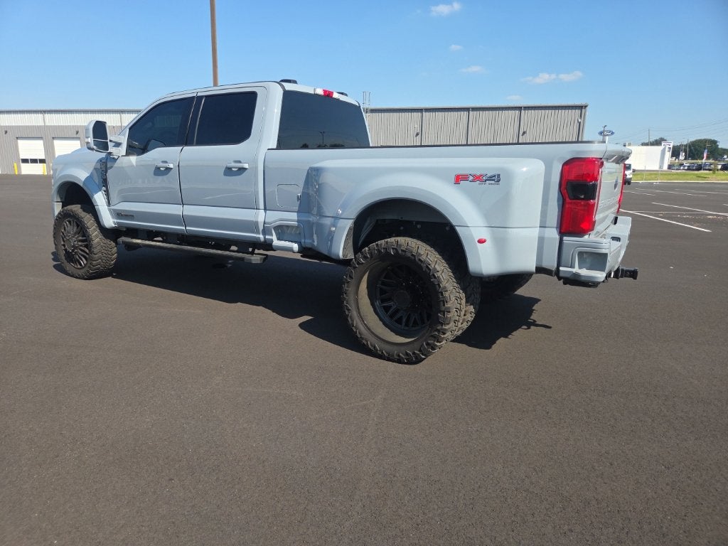 2025 Ford F-450SD Lariat DRW