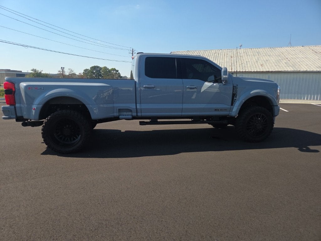 2025 Ford F-450SD Lariat DRW