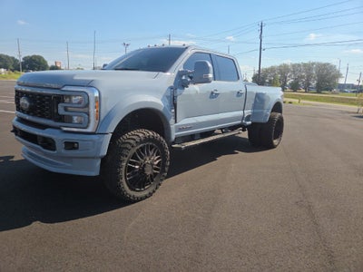 2025 Ford F-450SD Lariat DRW