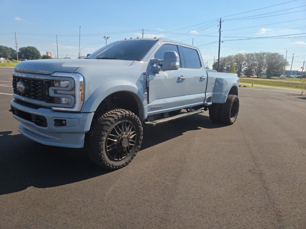 2025 Ford F-450SD Lariat DRW