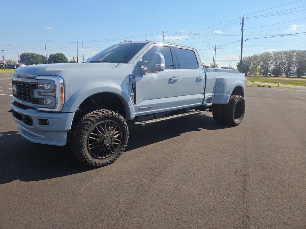 2025 Ford F-450SD Lariat DRW