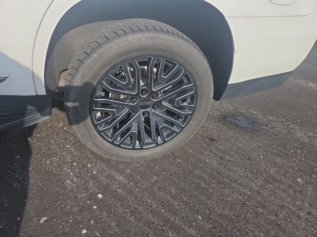 2022 GMC Yukon SLT