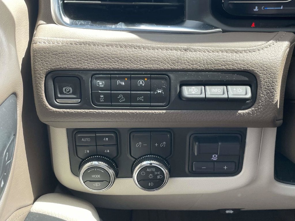 2024 GMC Yukon XL Denali