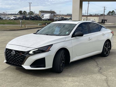 2023 Nissan Altima 2.5 SR