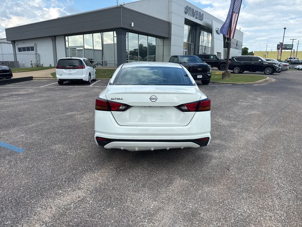 2025 Nissan Altima 2.5 SV
