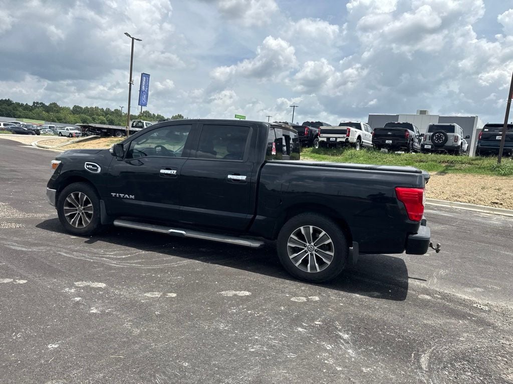 2017 Nissan Titan SL