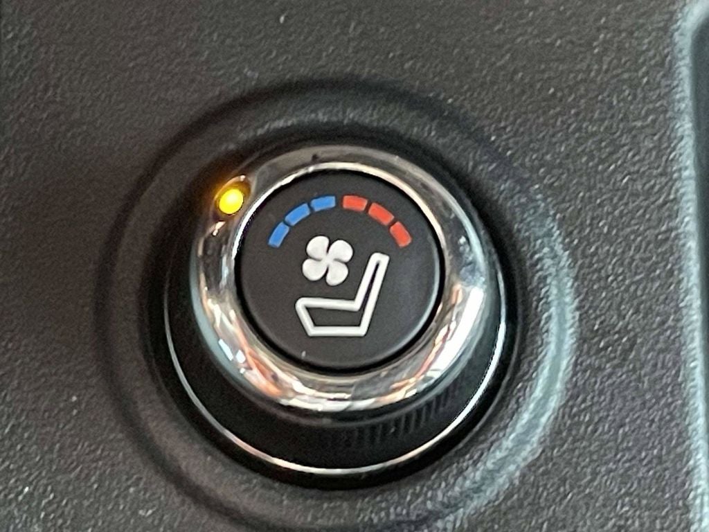 2024 Nissan Titan Platinum Reserve