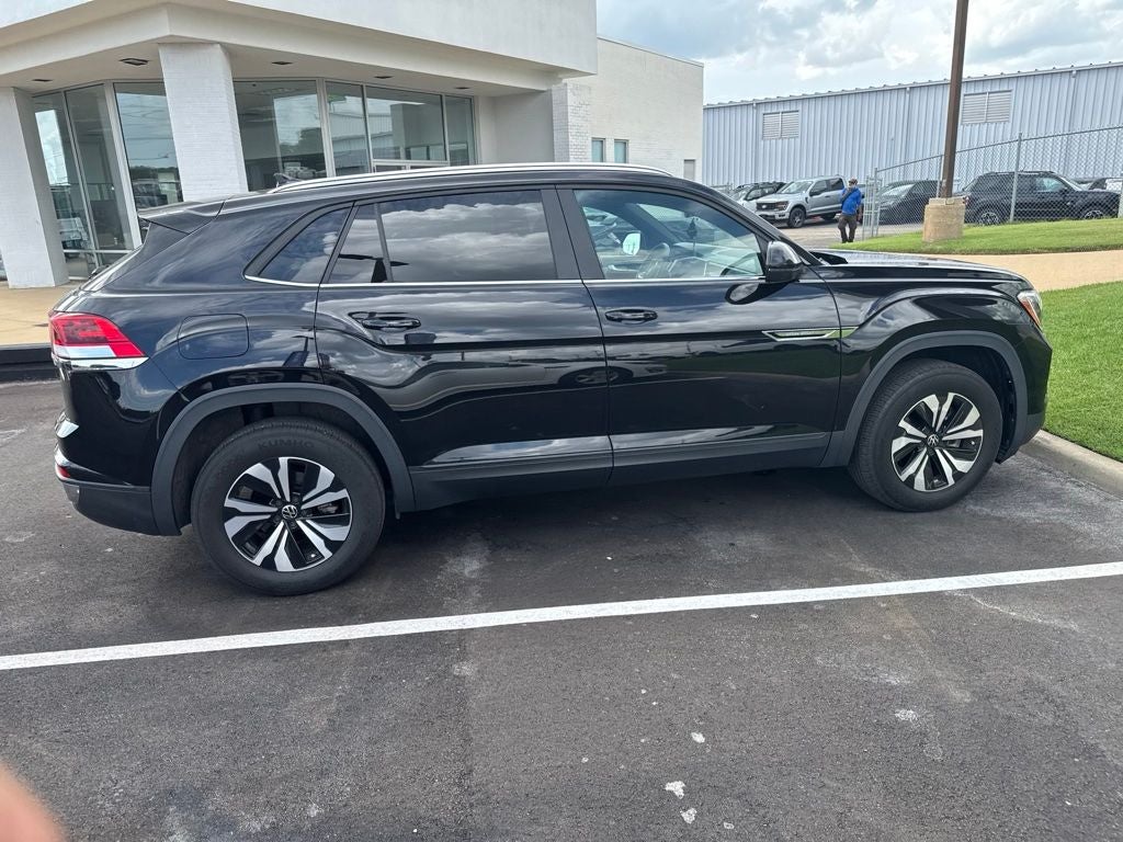 2024 Volkswagen Atlas Cross Sport 2.0T SE