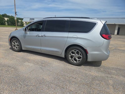 2022 Chrysler Pacifica Limited