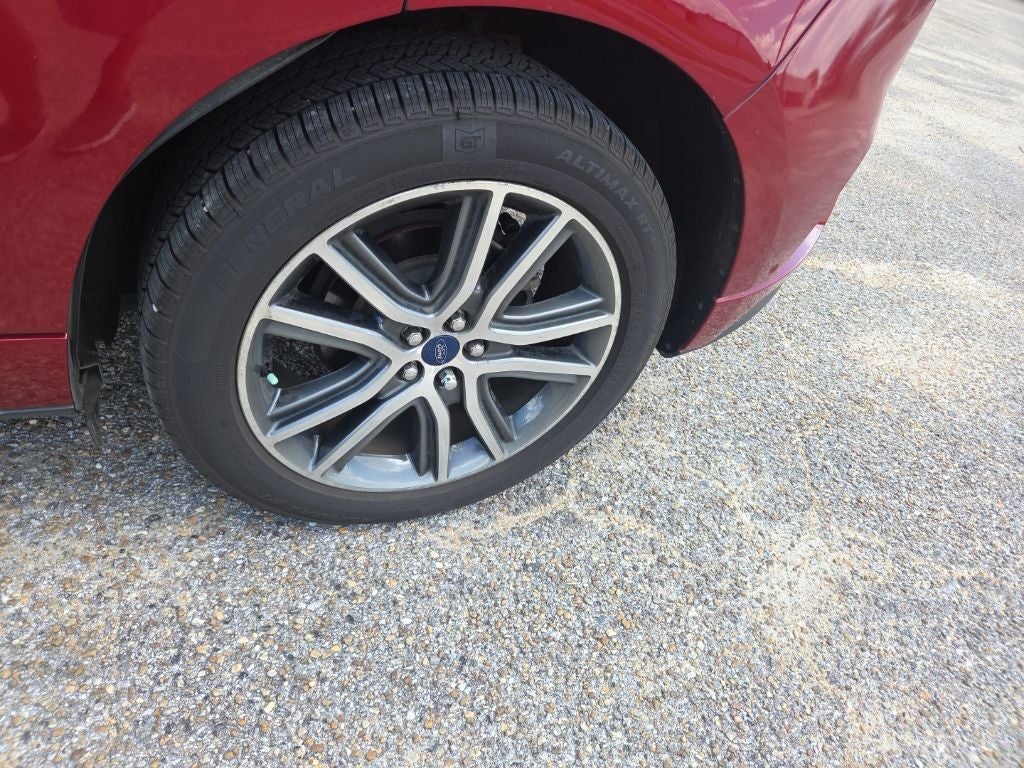 2019 Ford Edge Titanium