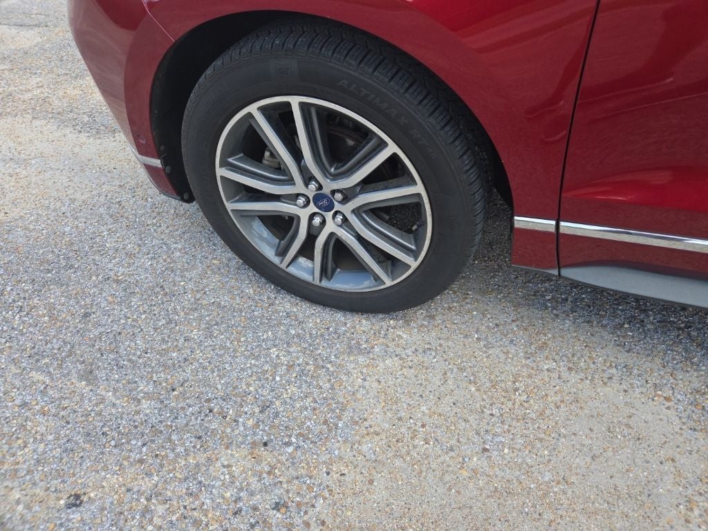 2019 Ford Edge Titanium