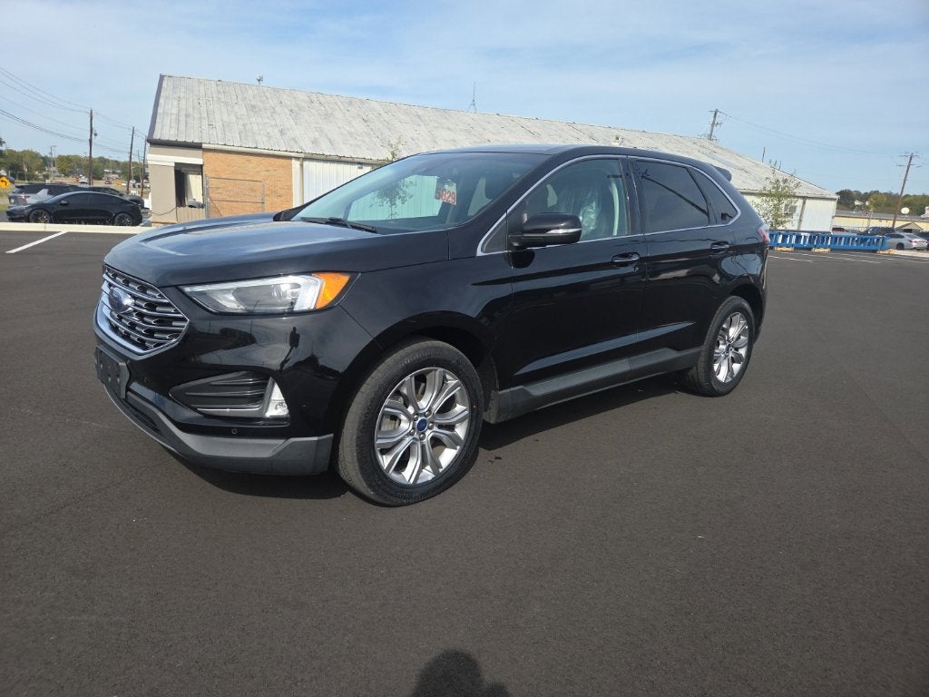 2022 Ford Edge Titanium