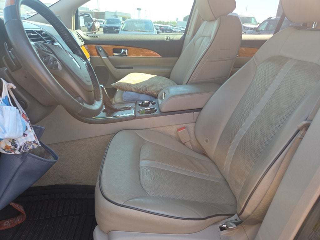 2015 Lincoln MKX Base