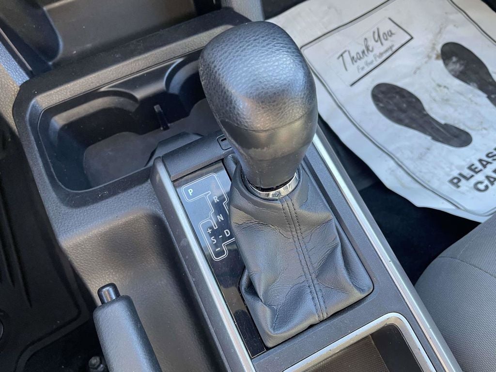 2022 Toyota Tacoma SR5 V6