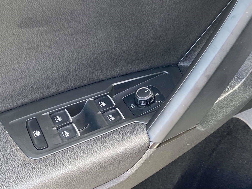 2019 Volkswagen Tiguan 2.0T SE