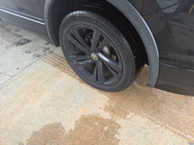 2023 Volkswagen Tiguan 2.0T SE R-Line Black