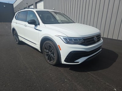 2022 Volkswagen Tiguan 2.0T SE R-Line Black