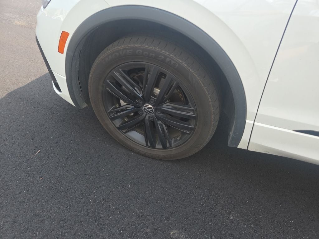 2022 Volkswagen Tiguan 2.0T SE R-Line Black