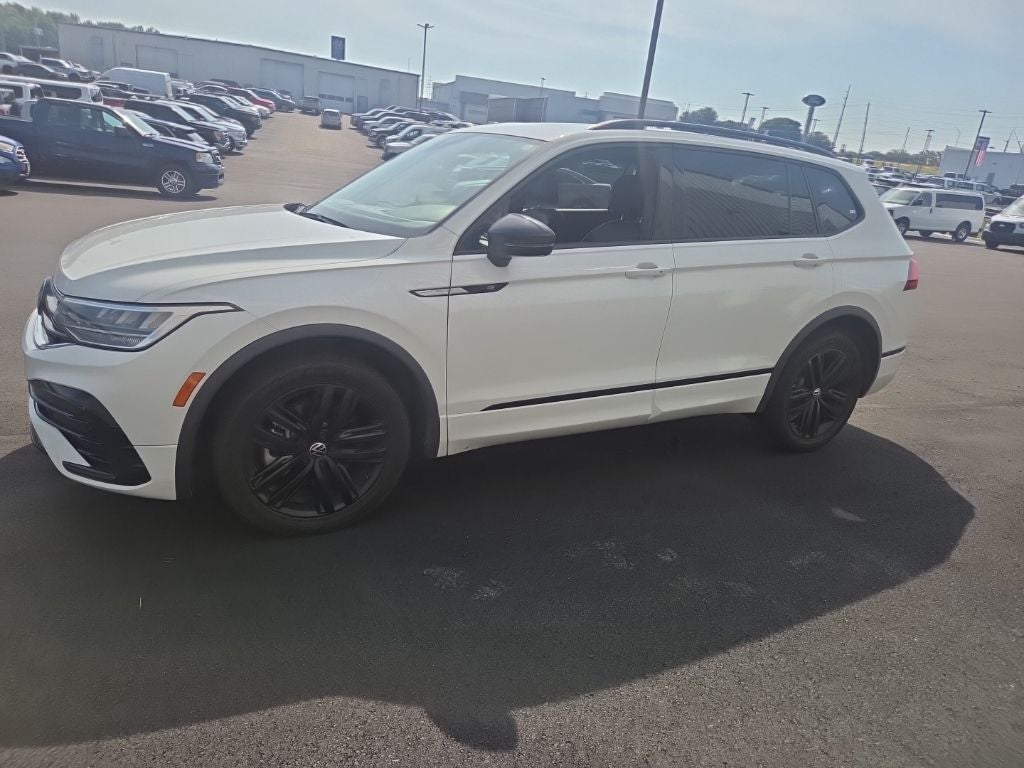 2022 Volkswagen Tiguan 2.0T SE R-Line Black