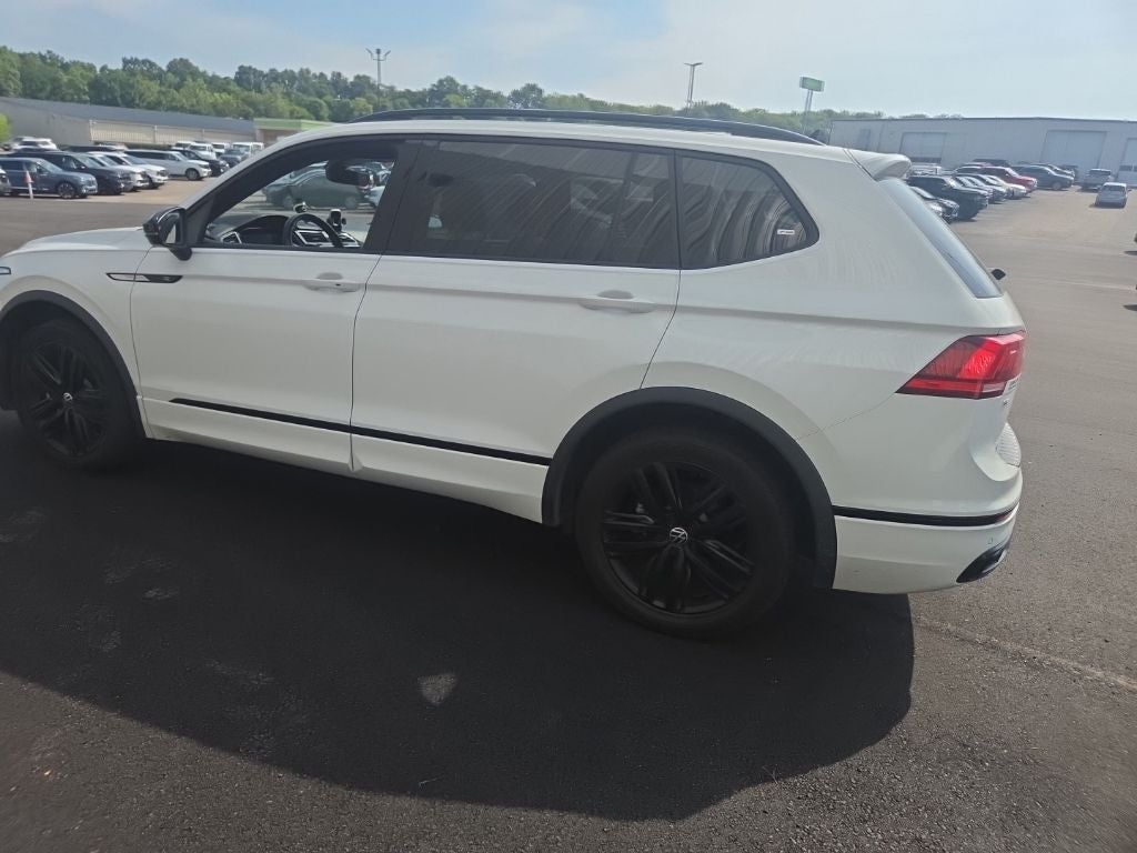 2022 Volkswagen Tiguan 2.0T SE R-Line Black