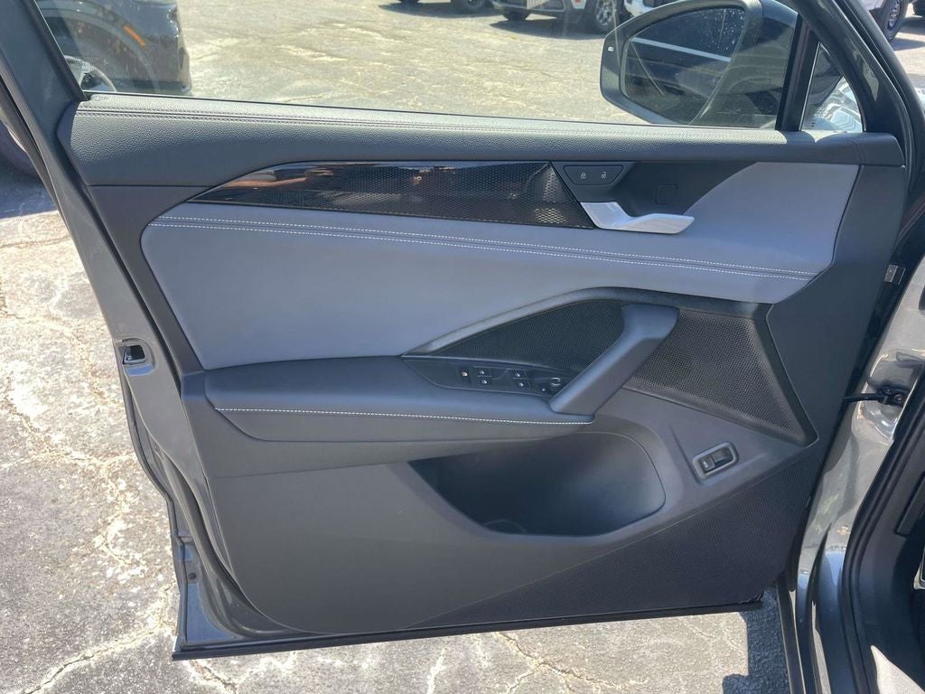 2025 Volkswagen Tiguan 2.0T SE R-Line Black