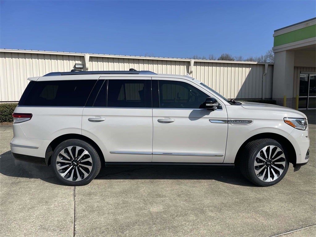 2023 Lincoln Navigator Reserve