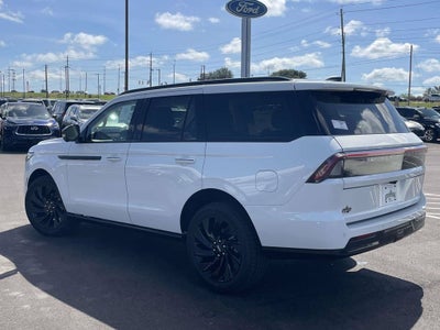 2027 Lincoln Navigator Reserve