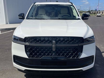 2027 Lincoln Navigator Reserve