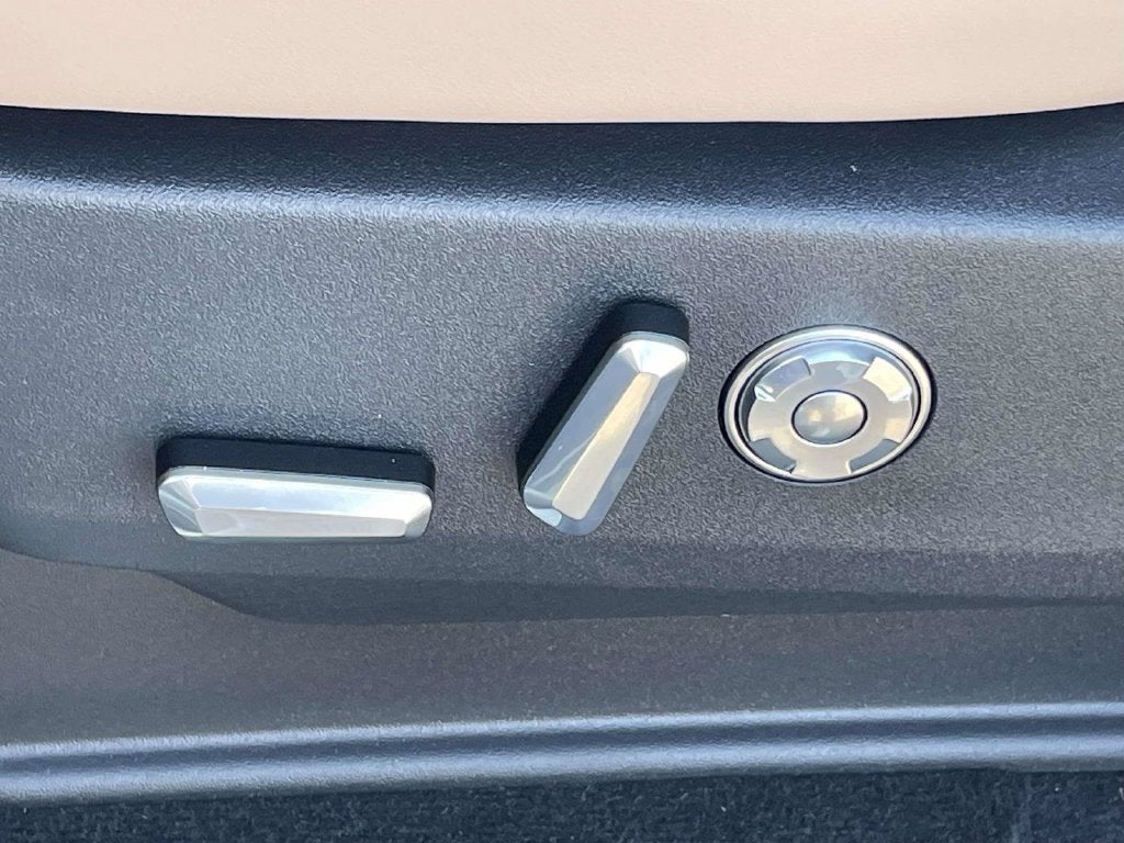 2027 Lincoln Navigator Black Label