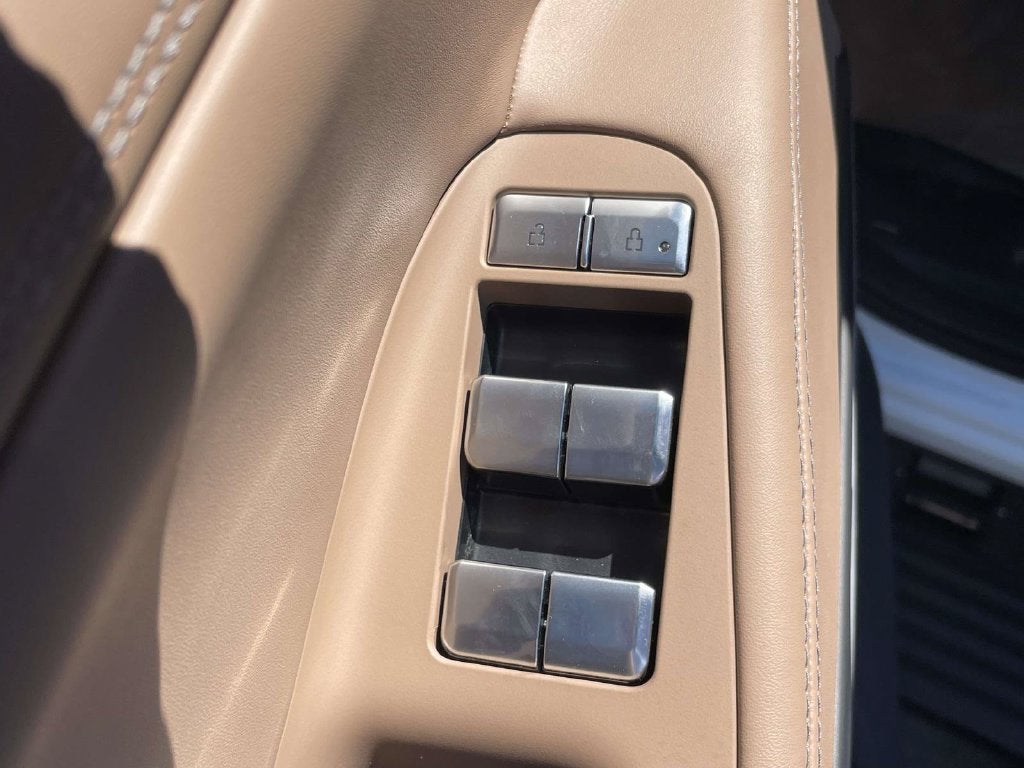 2027 Lincoln Navigator Black Label