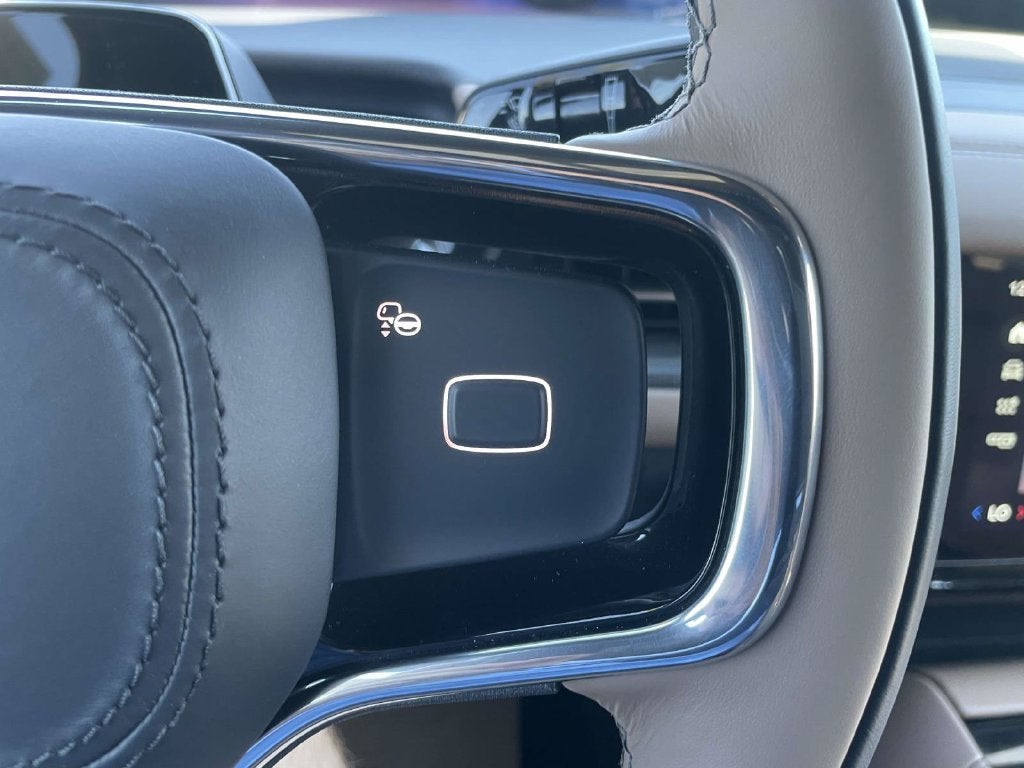 2027 Lincoln Navigator Black Label