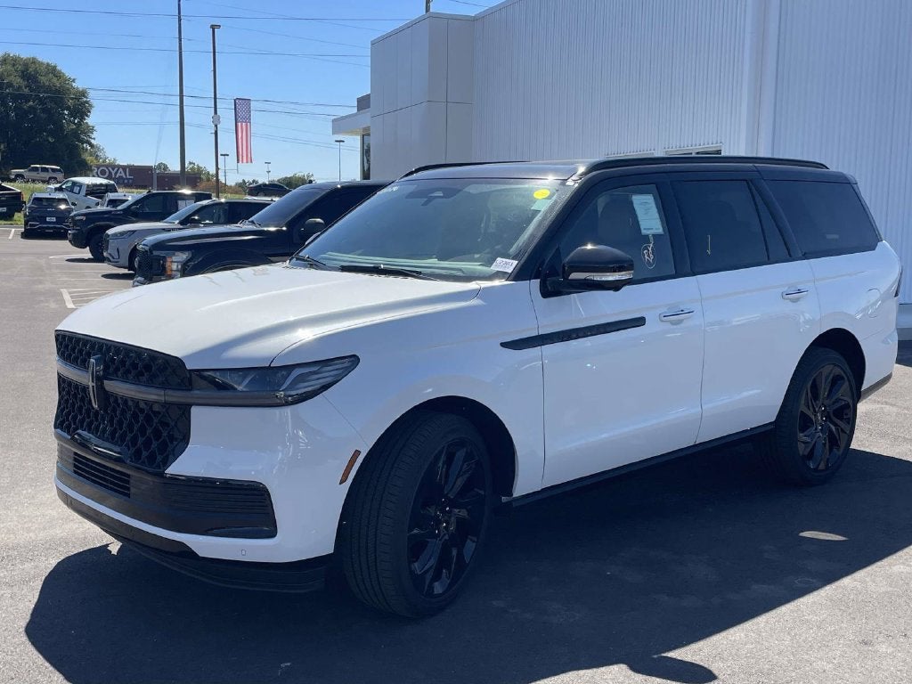 2027 Lincoln Navigator Black Label
