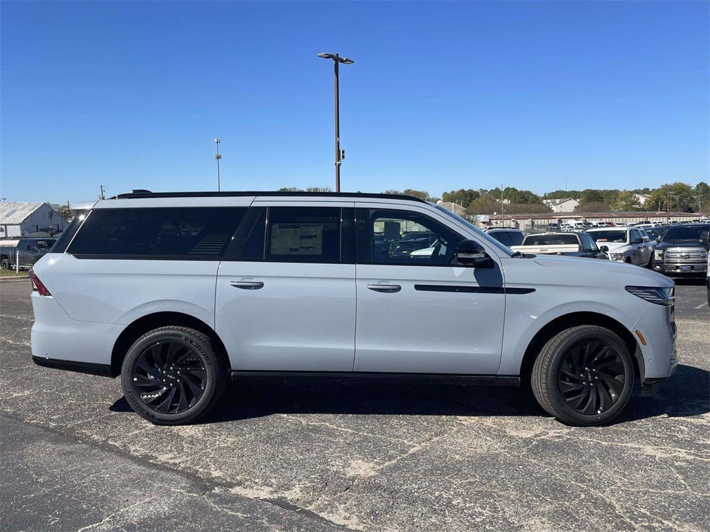2025 Lincoln Navigator L Reserve